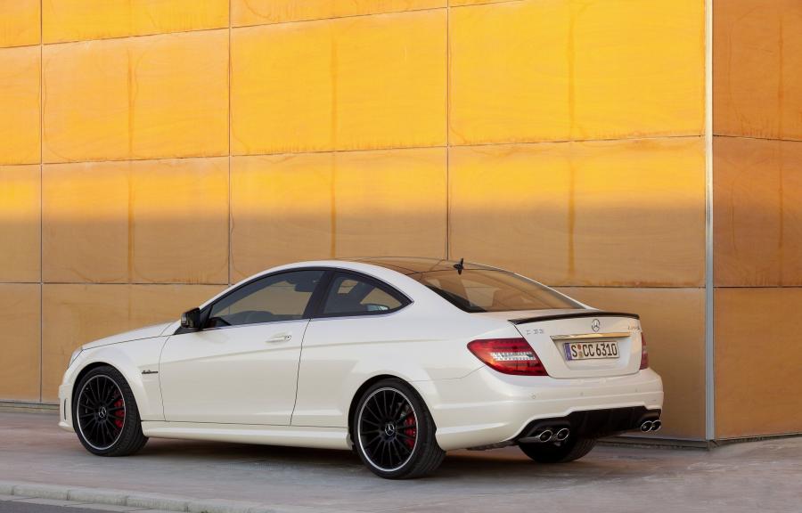  Mercedes-Benz C63 AMG Coupe 2012 года  (фото 88 из 113)
